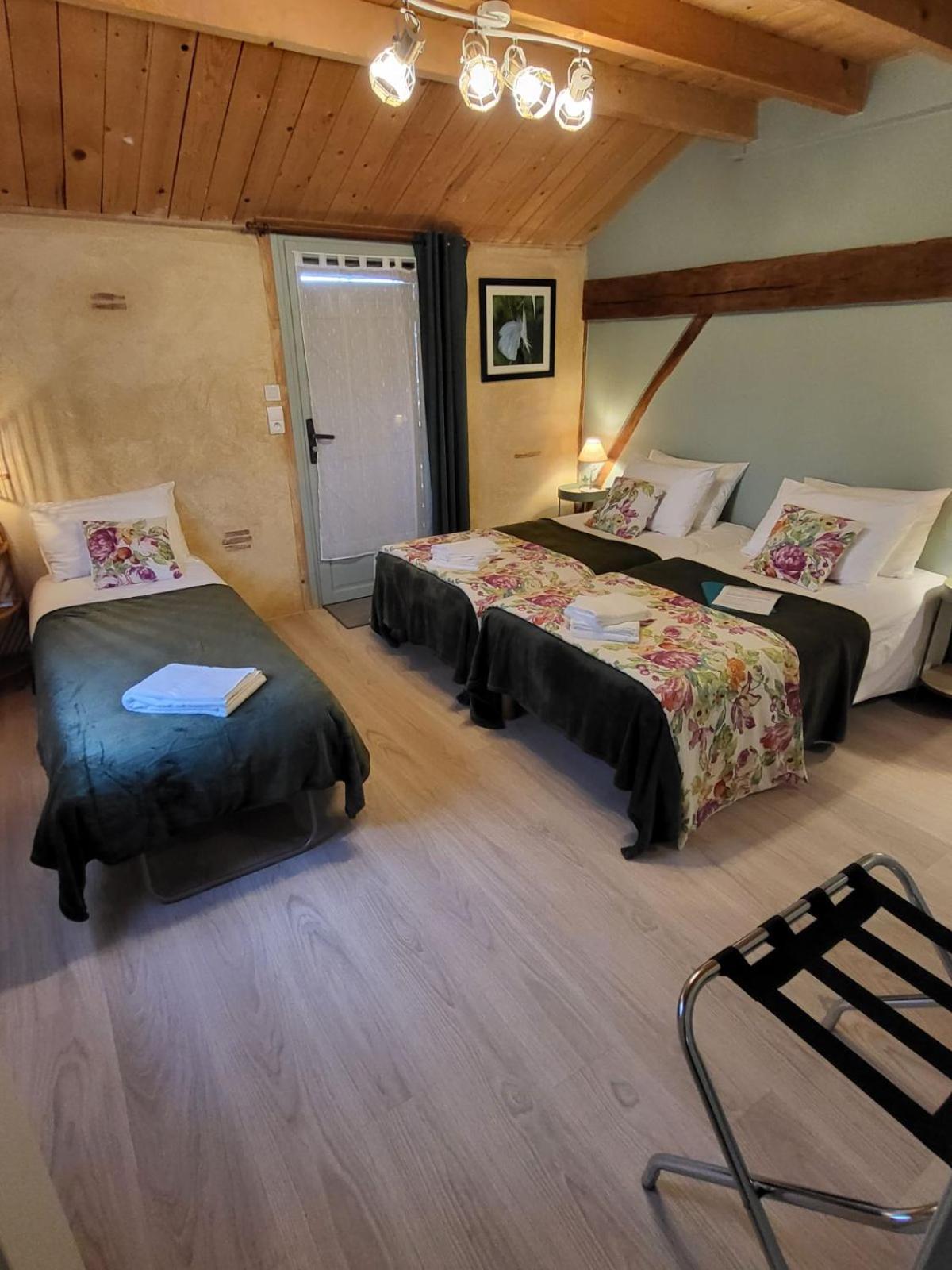L'Esprit Du 24 Bed & Breakfast Rouffignac-de-Sigoules Exterior photo